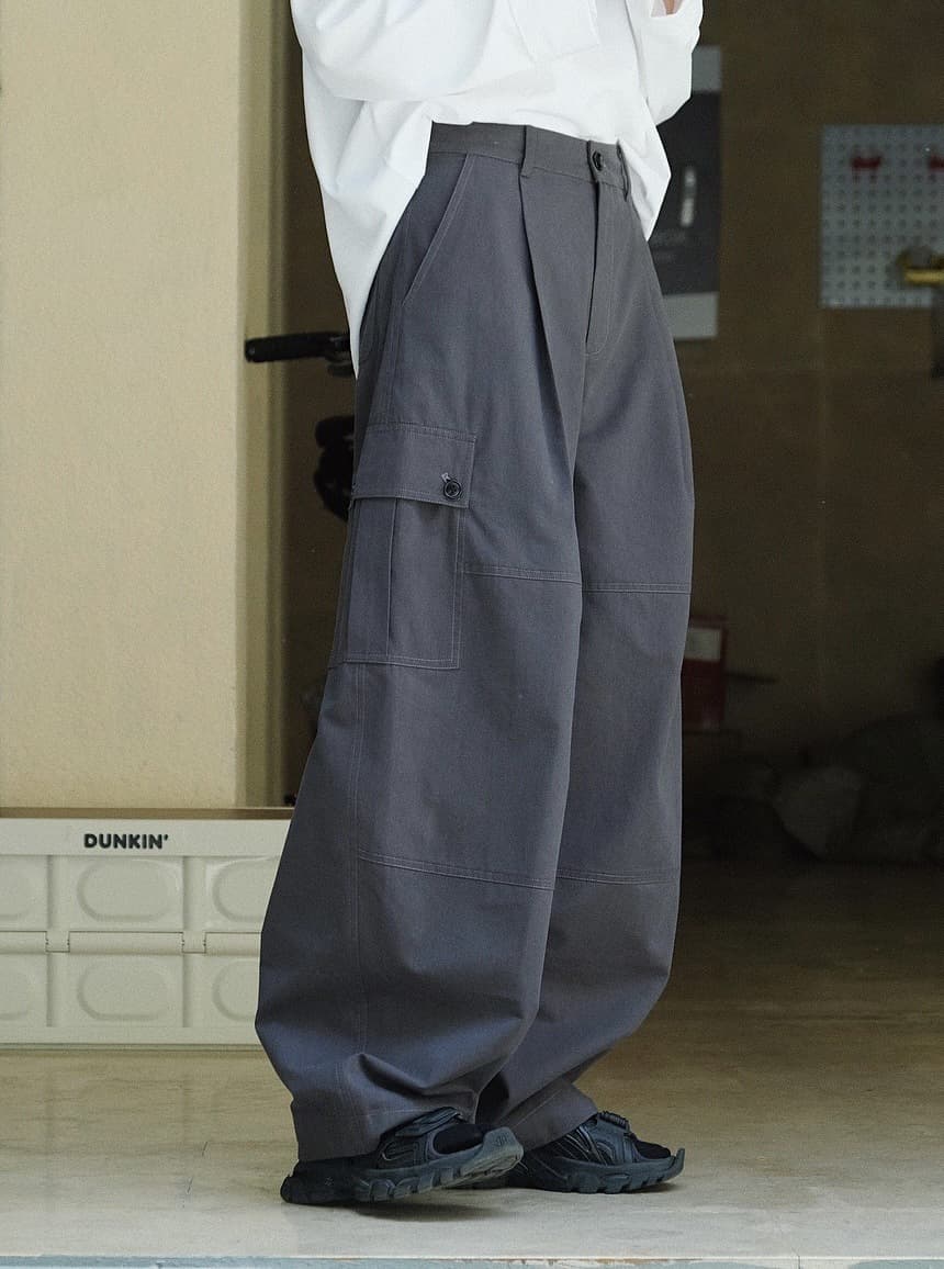 ワークパンツ ワークパンツ ゆったりシルエット実用的カーゴパンツ