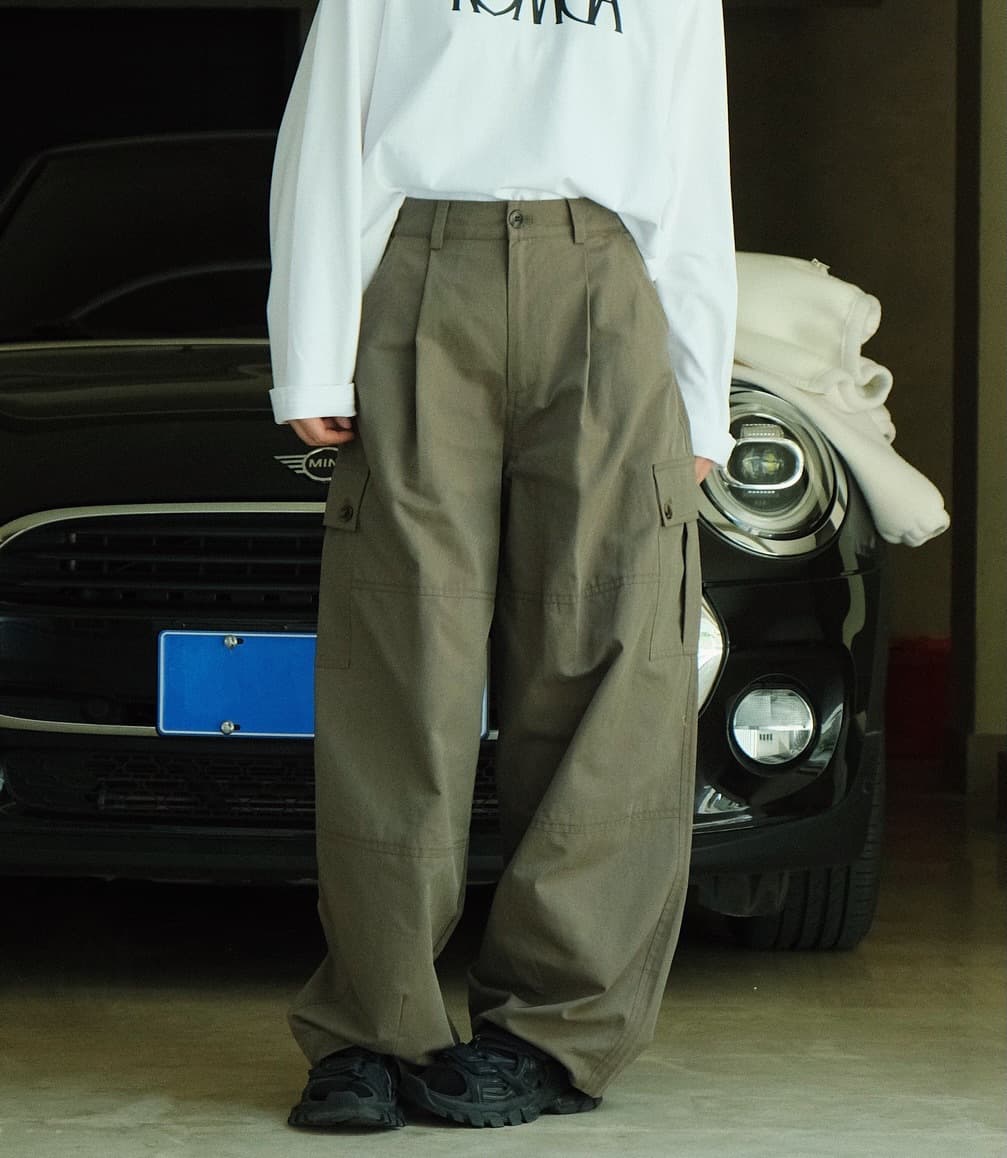 ワークパンツ ワークパンツ ゆったりシルエット実用的カーゴパンツ