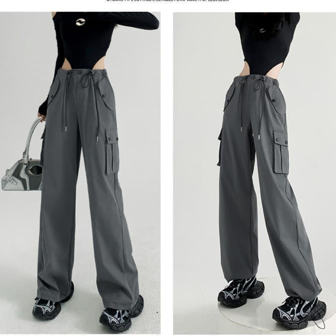 ワークパンツ ゆったりシルエット 機能的カーゴパンツ