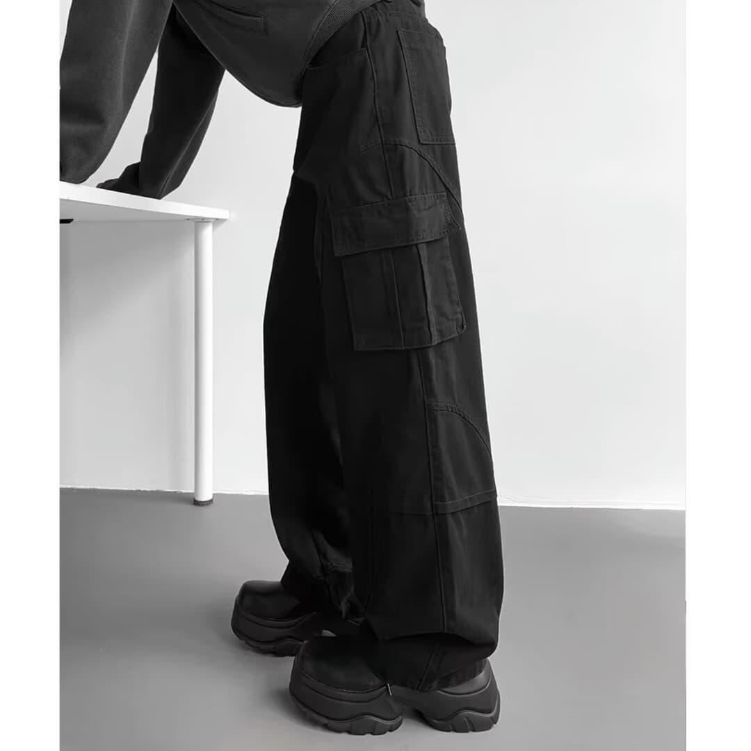ワークパンツ ゆったりシルエット実用的ポケット付きパンツ
