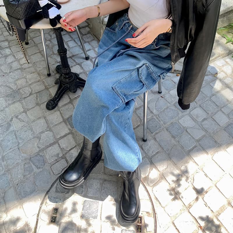 ワークパンツ ゆったりシルエットカーゴデニム