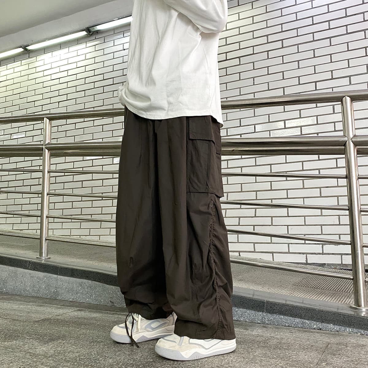 ワイドシルエットカーゴワークパンツ