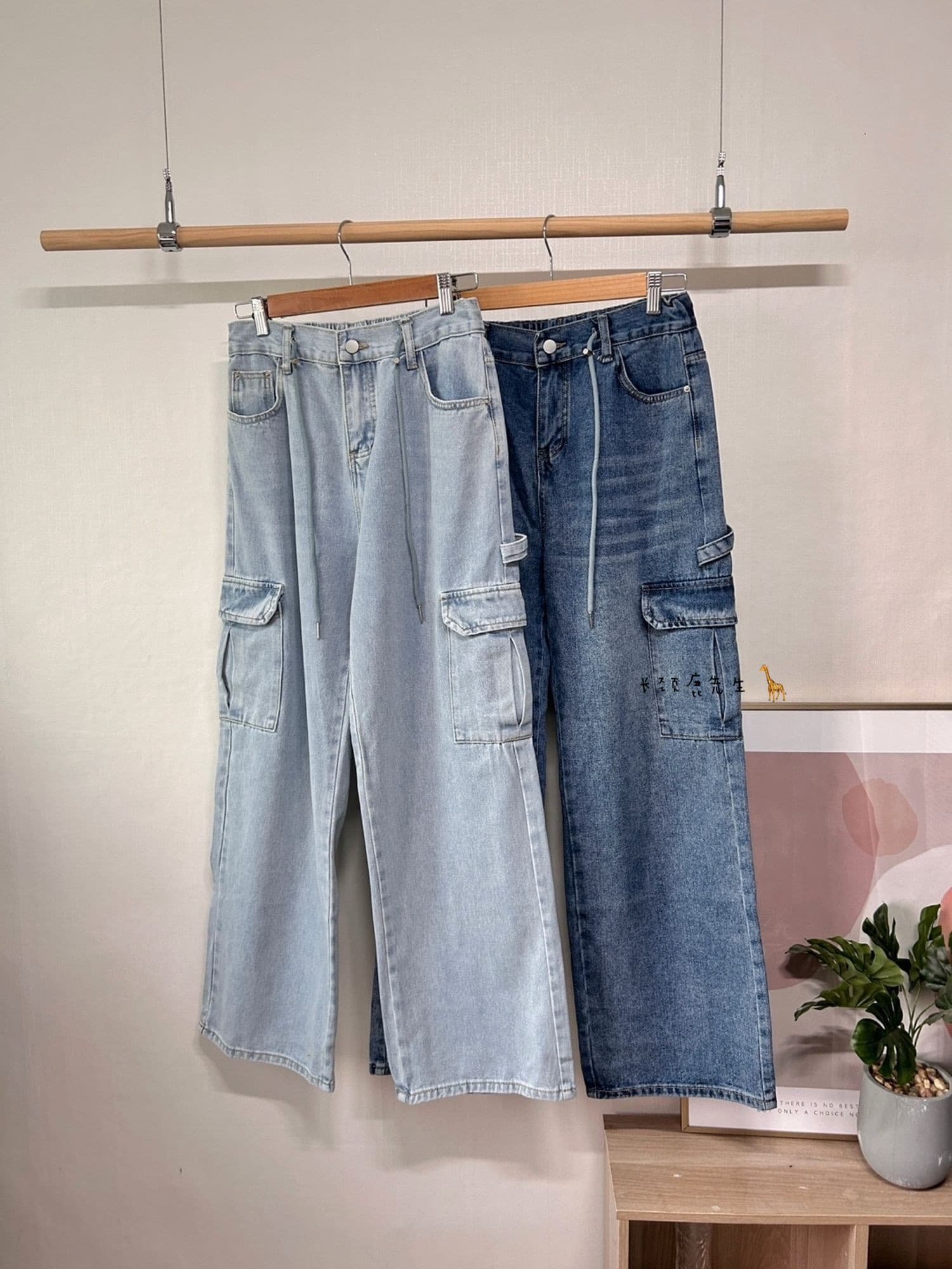 ワークパンツ ゆったりカーゴ風ワイドデニム